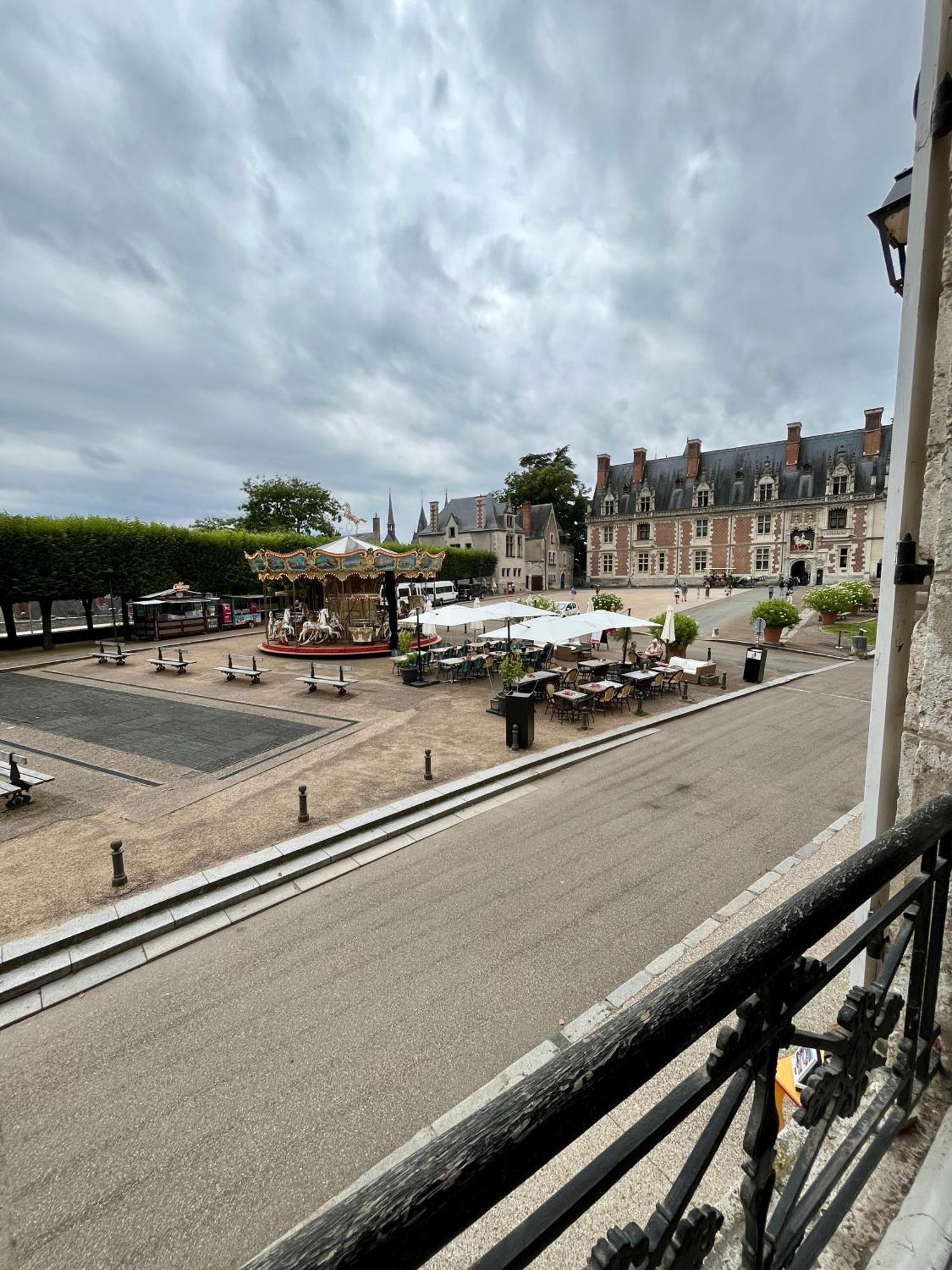 La Place Du Chateau - Vue Exceptionnelle Sur Le Chateau De Blois Eksteriør bilde